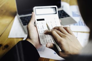 © successphoto - stock.adobe.com Foto: Taschenrechner