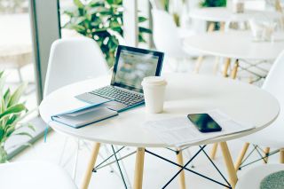 © Ilona - stock.adobe.com Foto: Schreibtisch