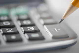 © pfpgroup - Fotolia.com Foto: Taschenrechner