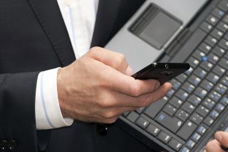 © katrin_timoff - Fotolia.com Foto: Handy